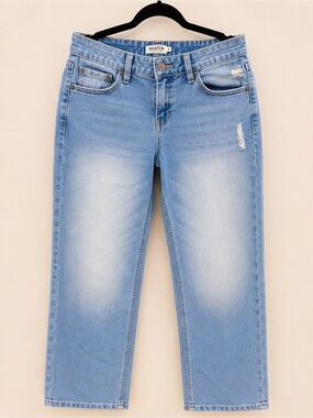 refuge Light Wash Cropped Straight Jeans
